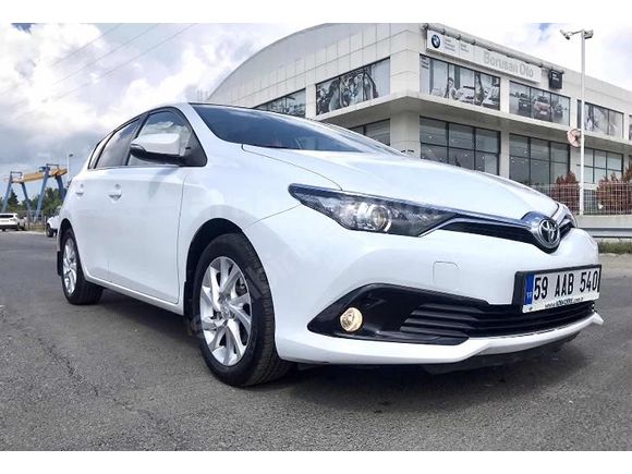 SAHİBİNDEN TOYOTA AURİS 1.6 Active Skypack ACİL SATILIK!!!!
