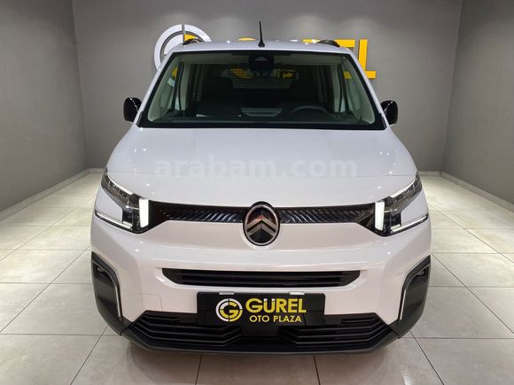 otomobil Citroen Berlingo 1.5 BlueHDI Plus EAT8