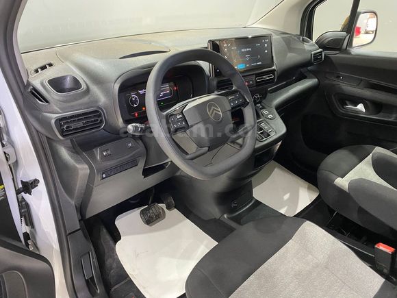 otomobil Citroen Berlingo 1.5 BlueHDI Plus EAT8