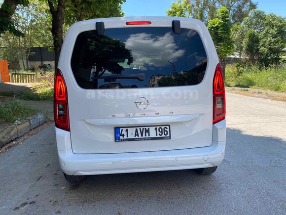 Sahibinden Opel Combo 1.5 CDTI Edition 2024 Model 