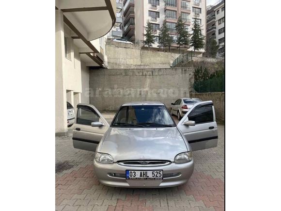 Galeriden Ford Escort 1.6 CLX 1998 Model Eskişehir