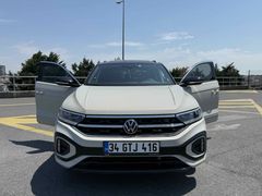 Sahibinden Volkswagen T-Roc 1.5 TSI R-Line 2023 Model  39.800 km Gri (metalik)
