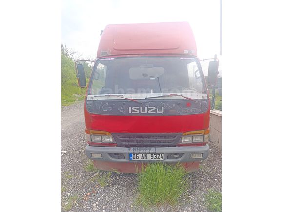 Kapalı sac kasa Isuzu NPR orjinal km 383000