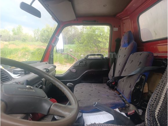 Kapalı sac kasa Isuzu NPR orjinal km 383000