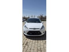 Sahibinden Ford Fiesta 1.4 Titanium 2011 Model  156.555 km Beyaz