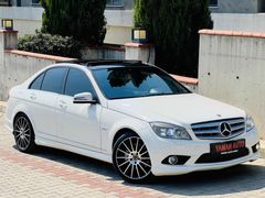 MERCEDES C180 AMG CAM TAVAN TEMİZ BAKIMLI