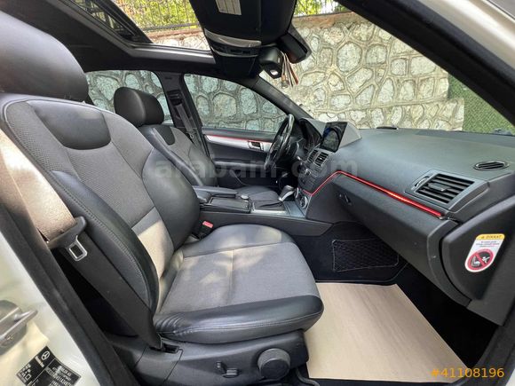 MERCEDES C180 AMG CAM TAVAN TEMİZ BAKIMLI