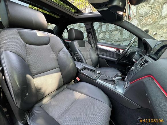 MERCEDES C180 AMG CAM TAVAN TEMİZ BAKIMLI
