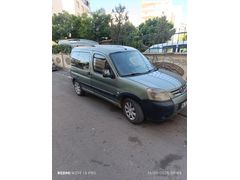 Sahibinden Peugeot Partner 1.6 HDI Adventure 2011 Model  150.000 km Yeşil