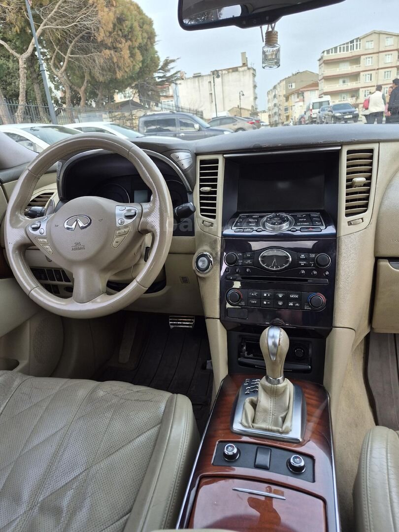 Sahibinden Infiniti FX FX30d GT 2011 Model İstanbul 277.000 km Siyah 6
