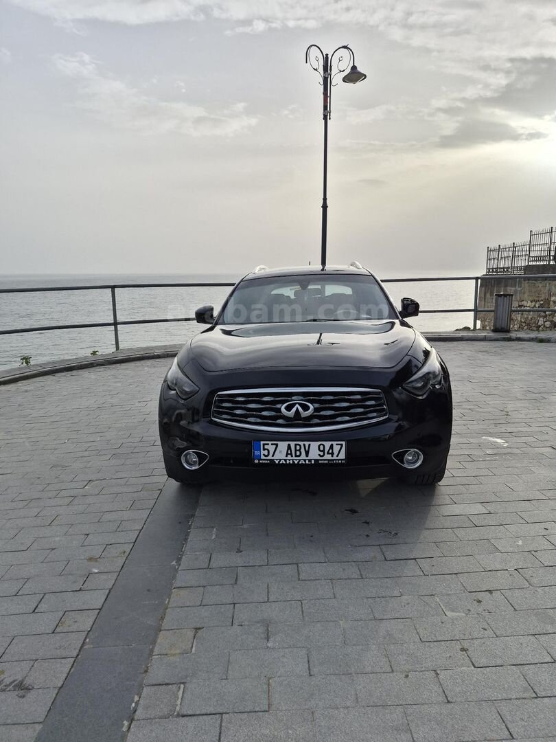 Sahibinden Infiniti FX FX30d GT 2011 Model İstanbul 277.000 km Siyah 4