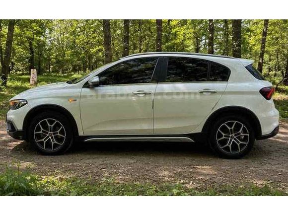 Egea Cross 1.4 Fire Lounge 2021 Model 26 binde 