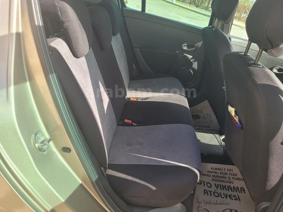 Sahibinden Renault Clio 1.2 Extreme 2012 Model