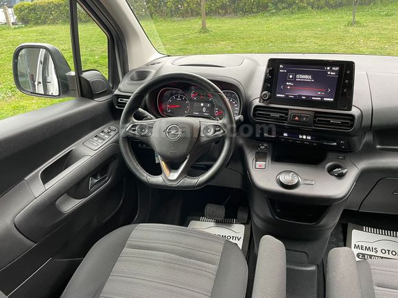 OPEL COMBO 1.5 CDTİ Elegance OTOMATİK VİTES 2022 MODEL