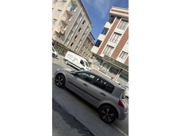 Düşük km Megane 2