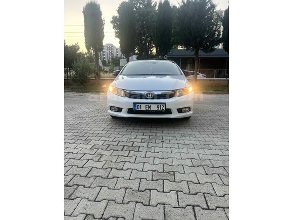 Sahibinden Honda Civic 1.6i VTEC Eco Elegance 2014 Model 