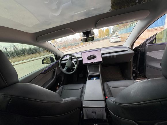 Sahibinden Tesla Model Y Premium 2025 Model 