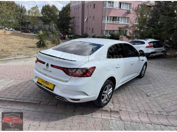 Sahibinden Renault Megane 1.3 TCe Joy 2022 Model 