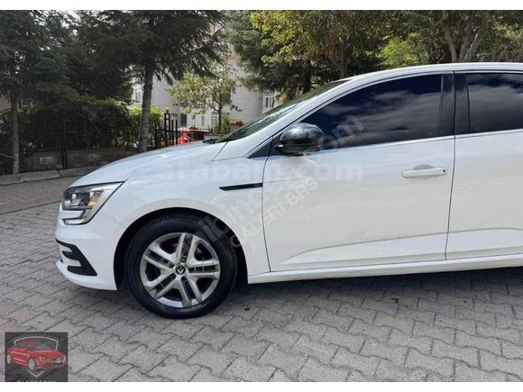 Sahibinden Renault Megane 1.3 TCe Joy 2022 Model 