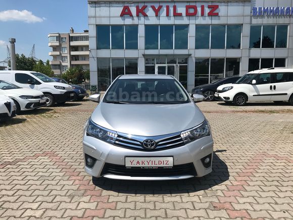 2014 MODEL TOYOTA COROLLA 1.4 D-4D TOUCH 322.000 KM.DE