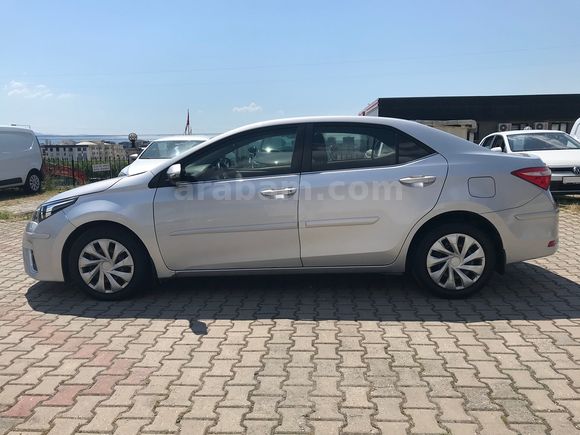 2014 MODEL TOYOTA COROLLA 1.4 D-4D TOUCH 322.000 KM.DE