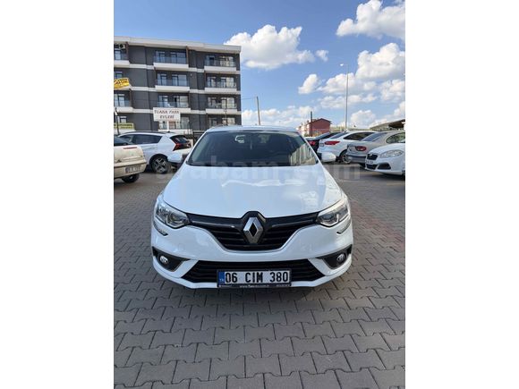 Sahibinden Renault Megane 1.3 TCe Joy 2020 Model 