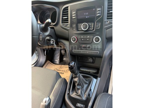 Sahibinden Renault Megane 1.3 TCe Joy 2020 Model 