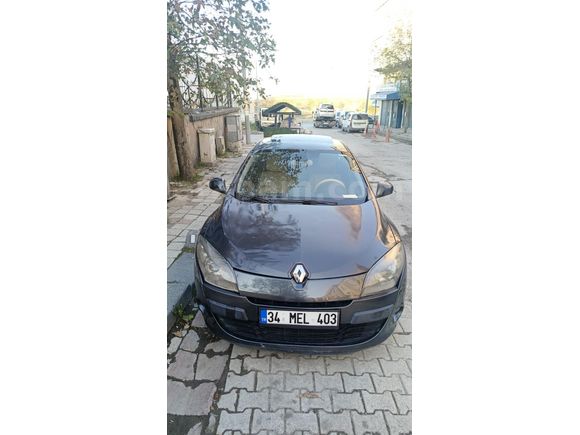 Sahibinden Renault Megane 1.6 Privilege 2010 Model