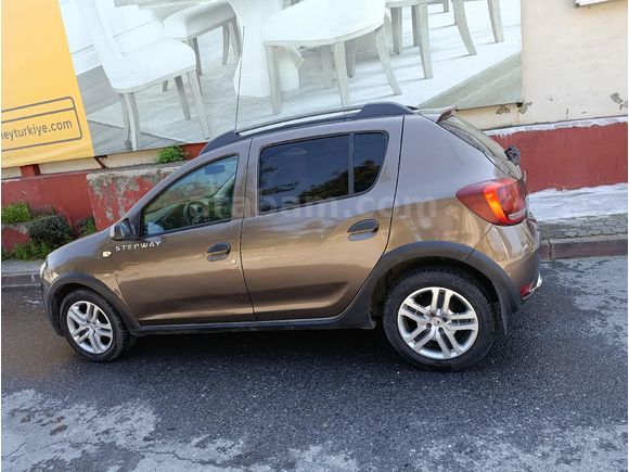 Sahibinden Dacia Sandero 1.5 dCi Stepway 2016 Model   Kahverengi