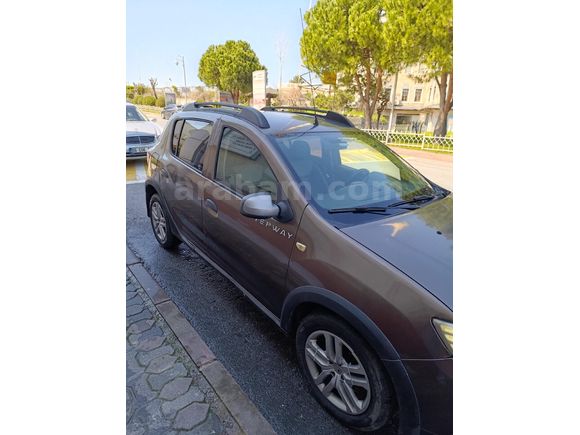 Sahibinden Dacia Sandero 1.5 dCi Stepway 2016 Model   Kahverengi