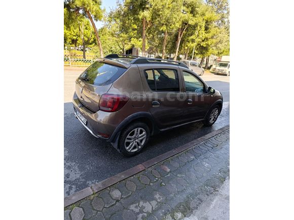 Sahibinden Dacia Sandero 1.5 dCi Stepway 2016 Model   Kahverengi