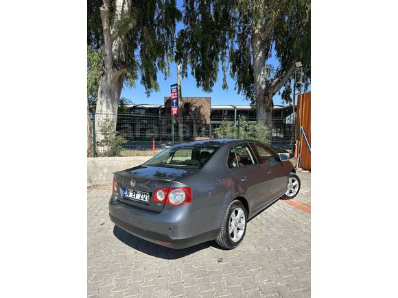Sahibinden Volkswagen Jetta 1.6 TDi Primeline 2011 Model 
