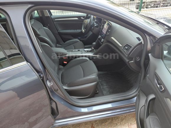 Sahibinden Renault Megane 1.3 TCe Icon 2025 Model