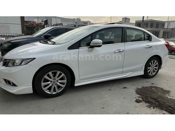 Sahibinden Honda Civic 1.6i VTEC Eco Elegance 2013 Model 