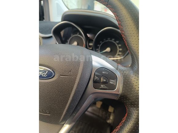 Sahibinden Ford Tourneo Courier 1.5 TDCi Titanium Plus 2023 Model