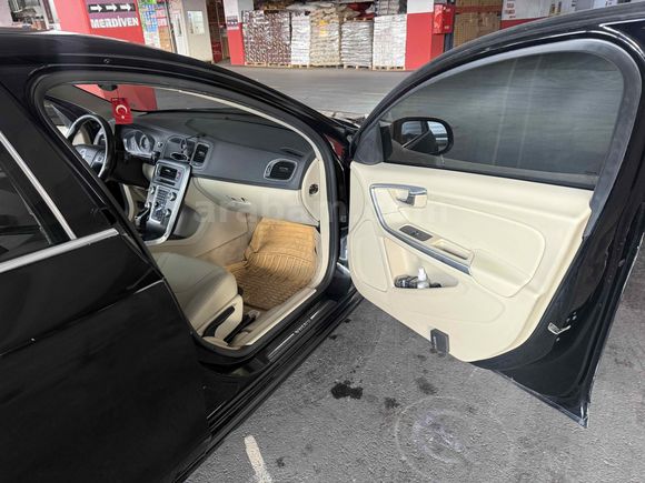 Sahibinden Volvo S60 1.6 D Advance 2015 Model 
