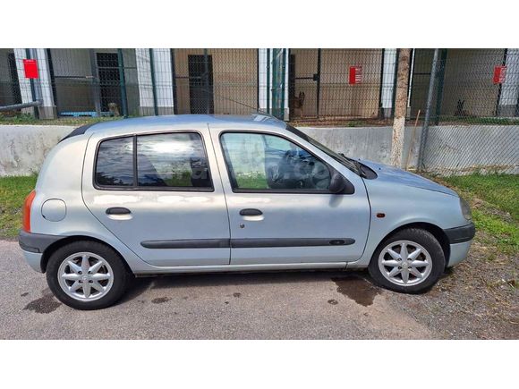 Sahibinden Renault Clio 1.6 RXT 2000 Model  314.000 km Gri