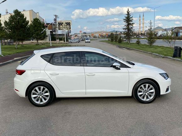 Seat Leon 1.2 TSI Style 2017 - Özel Plakalı, Bakımlı Aile Aracı