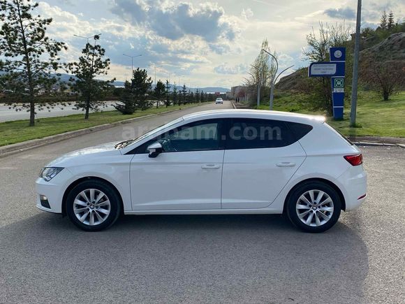 Seat Leon 1.2 TSI Style 2017 - Özel Plakalı, Bakımlı Aile Aracı