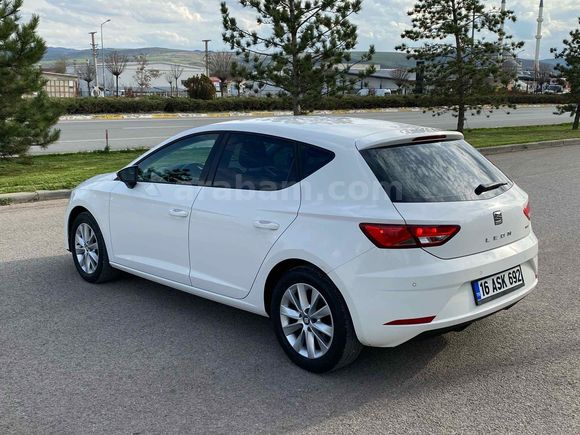 Seat Leon 1.2 TSI Style 2017 - Özel Plakalı, Bakımlı Aile Aracı