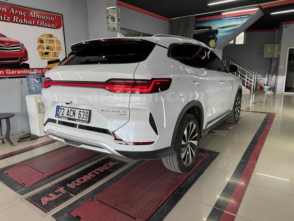  BYD Seal U DM-i 1.5 Phev 2025 Model 