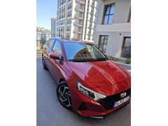Sahibinden Hyundai i20 1.4 MPI Otomatik Vites Style Plus- Sunroof-Boyasız-Değişensiz-Tramersiz-Servis Garantili- 2022 Model
