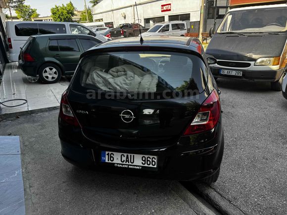 Galeriden Opel Corsa 1.2 Essentia 2011 Model Bursa