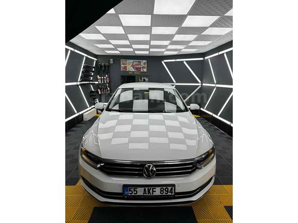 Sahibinden Volkswagen Passat 1.4 TSi BlueMotion Highline 2015 Model  170.000 km Beyaz