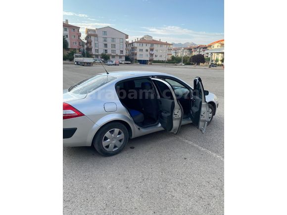 Sahibinden Renault Megane 1.6 Au007 Model