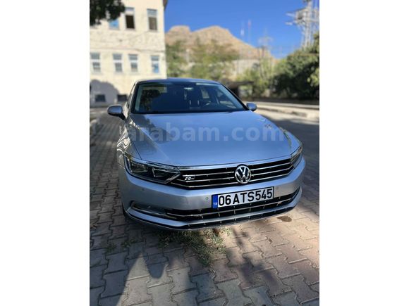 4 Yıllık Sahibinden 2017 Çıkışlı Volkswagen Passat 1.6 TDi DSG Comfortline
