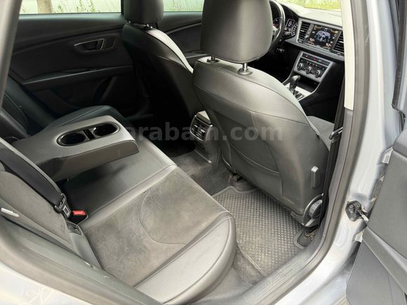 Seat Leon 1.6 TDI DSG CAM TAVAN düşük km makyajlı