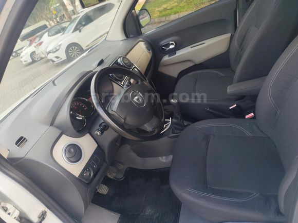 OTOMOBİL RUHSATLI HATASIZ......