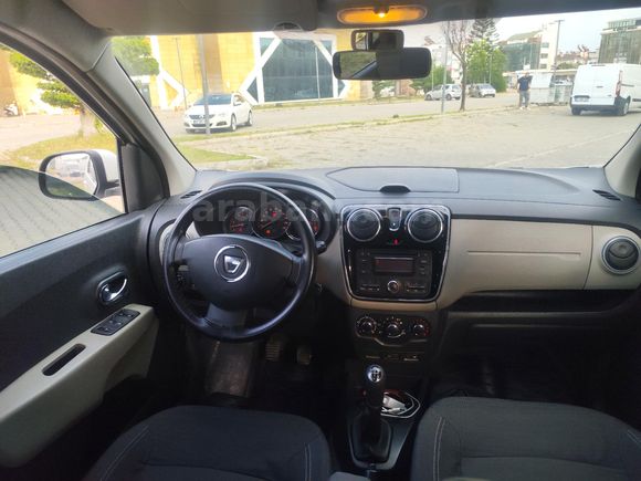 OTOMOBİL RUHSATLI HATASIZ......