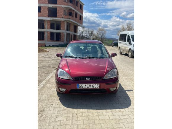 Sahibinden Ford Focus 1.6 Ghia 2004 Model